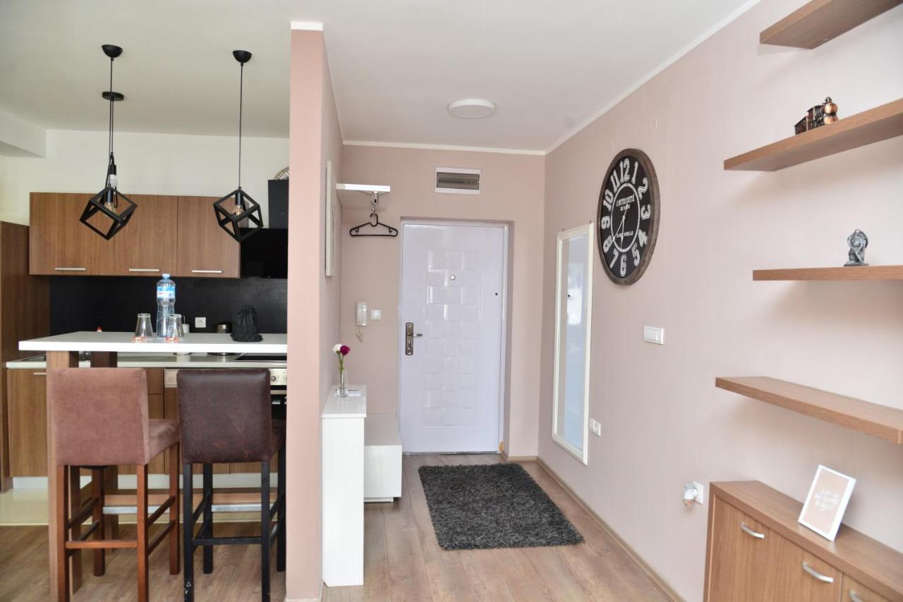 נובי סאד Madea Apartments מראה חיצוני תמונה
