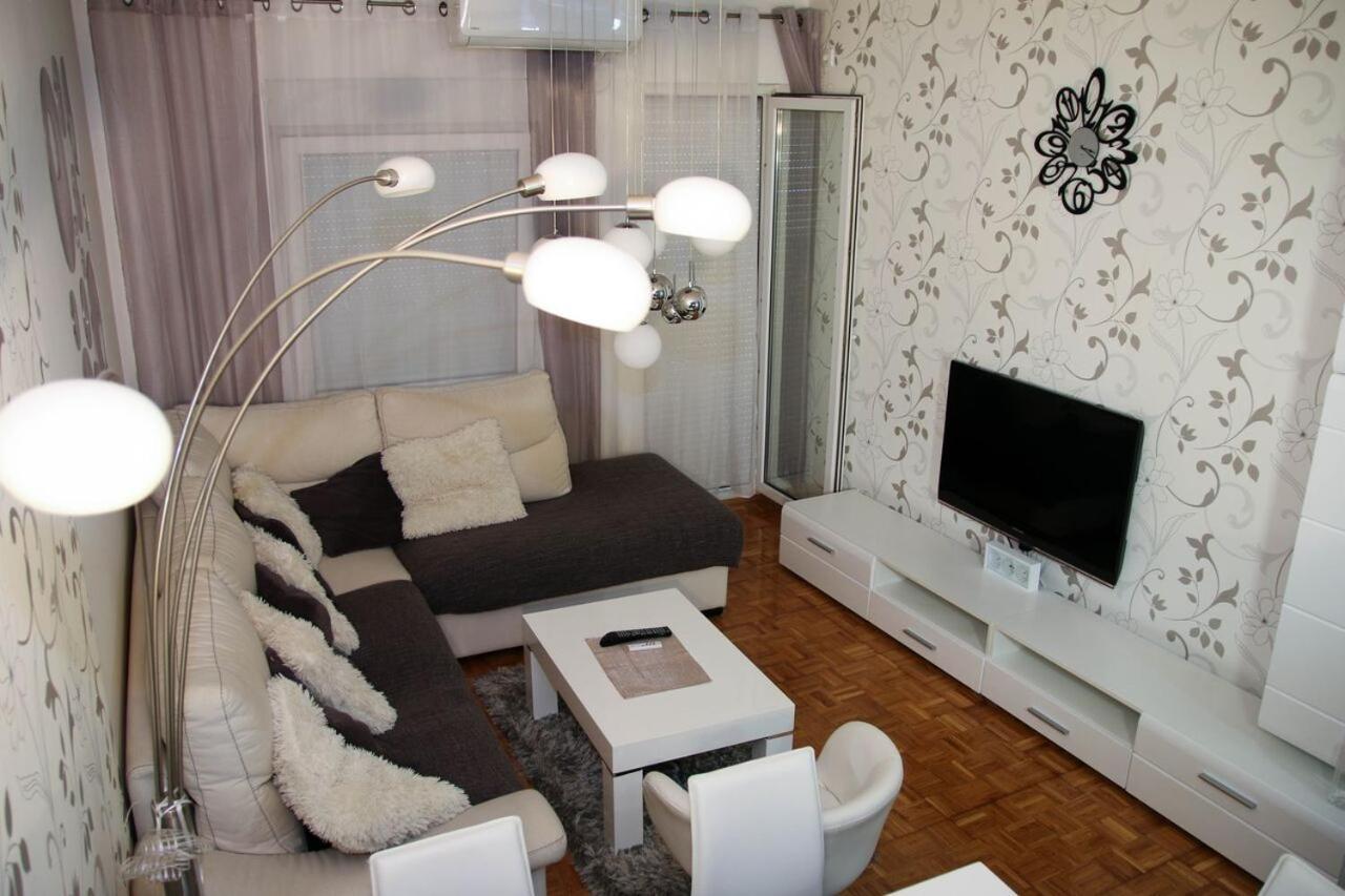 נובי סאד Madea Apartments מראה חיצוני תמונה