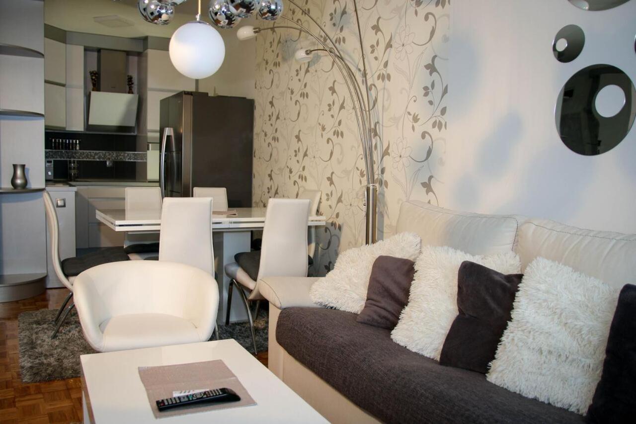 נובי סאד Madea Apartments מראה חיצוני תמונה