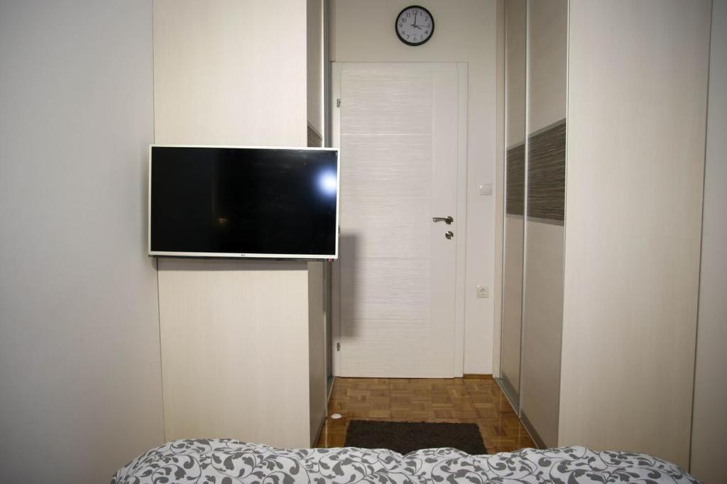 נובי סאד Madea Apartments מראה חיצוני תמונה