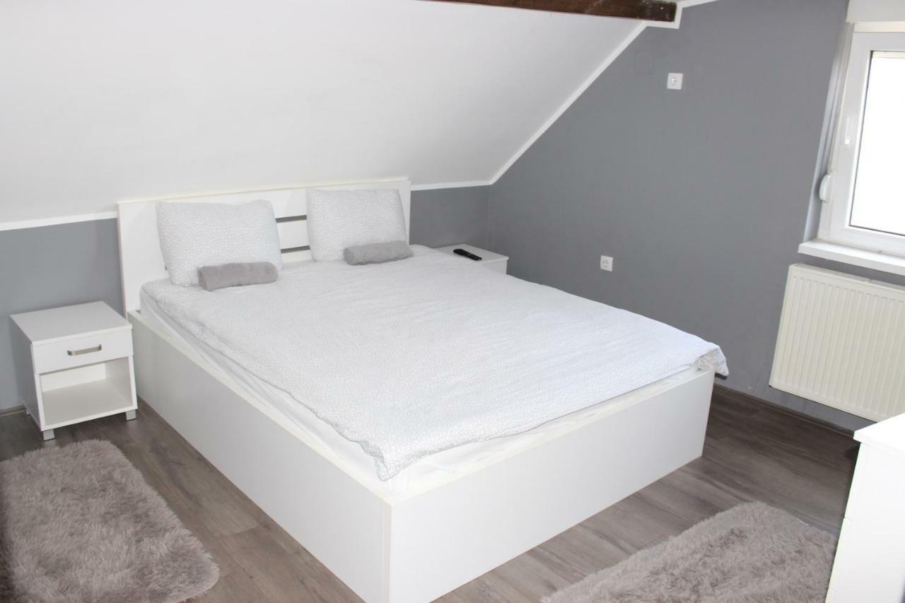 נובי סאד Madea Apartments מראה חיצוני תמונה